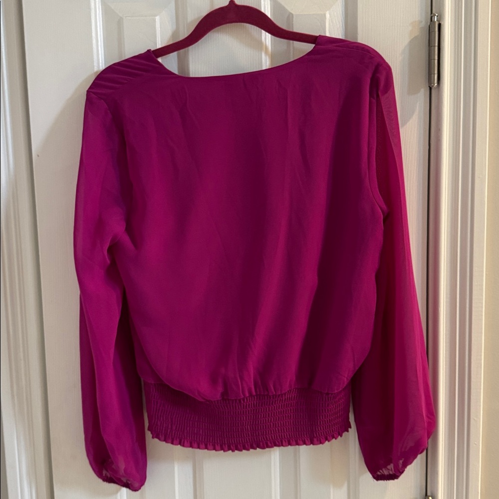 NWT 1.  STATE Magenta V-Neck Top w/ Sheer Long Puffed Sleeves & Ruched Waist - Picture 6 of 9